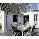 Semesterbostad Haus Schleitraum *